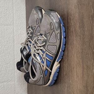 brooks beast size 15